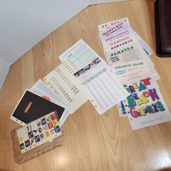 Day Timer Brown Leather Zipper Planner 7 Ring - Picture 16 of 16